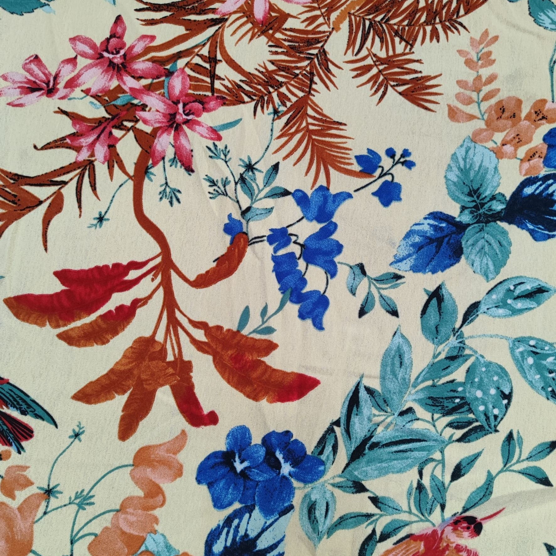 Tecido Crepe Duna Estampado Floral Colorido - Empório dos Tecidos 