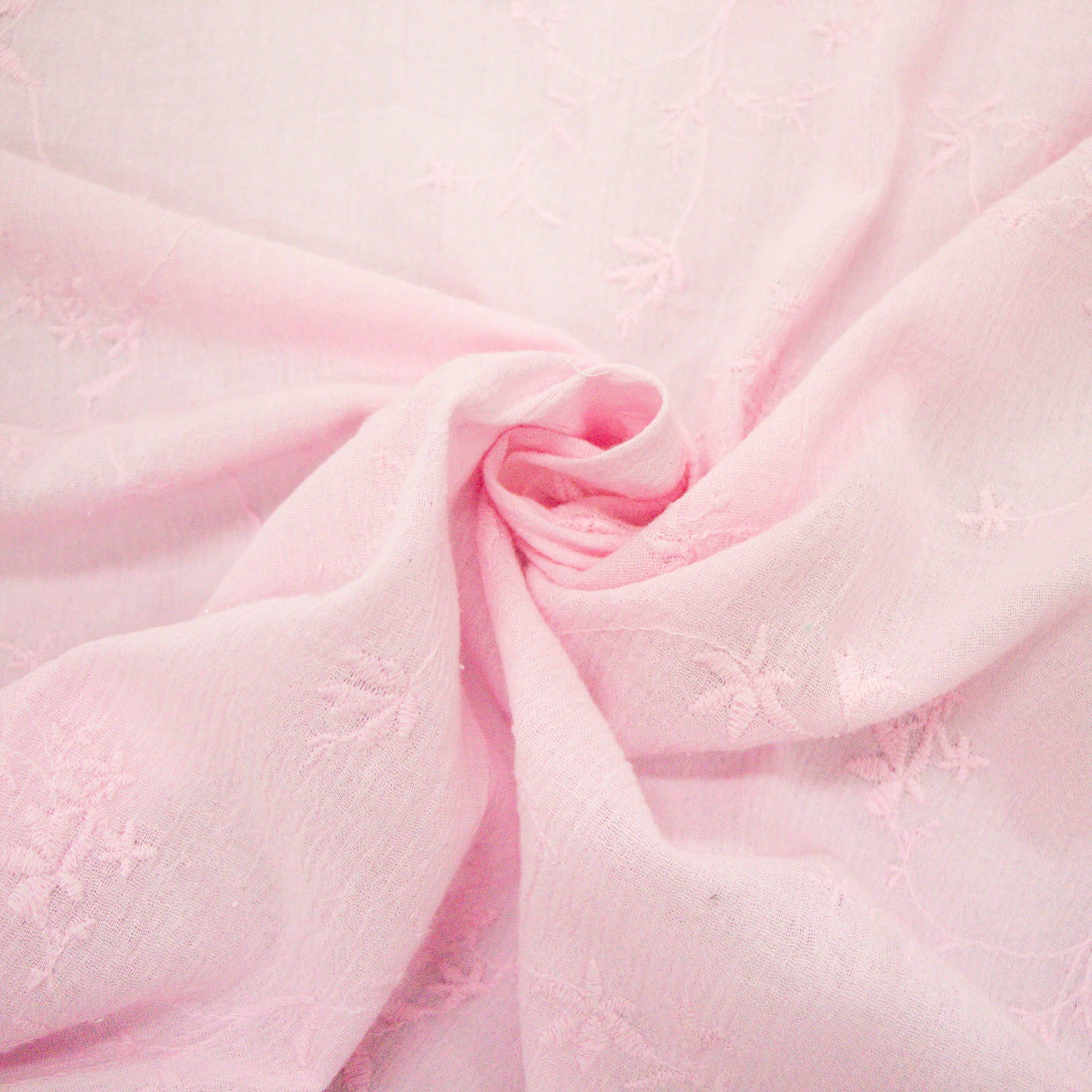 Tecido Crepe Algodão Bordado Floral Rosa Claro - Empório dos Tecidos 