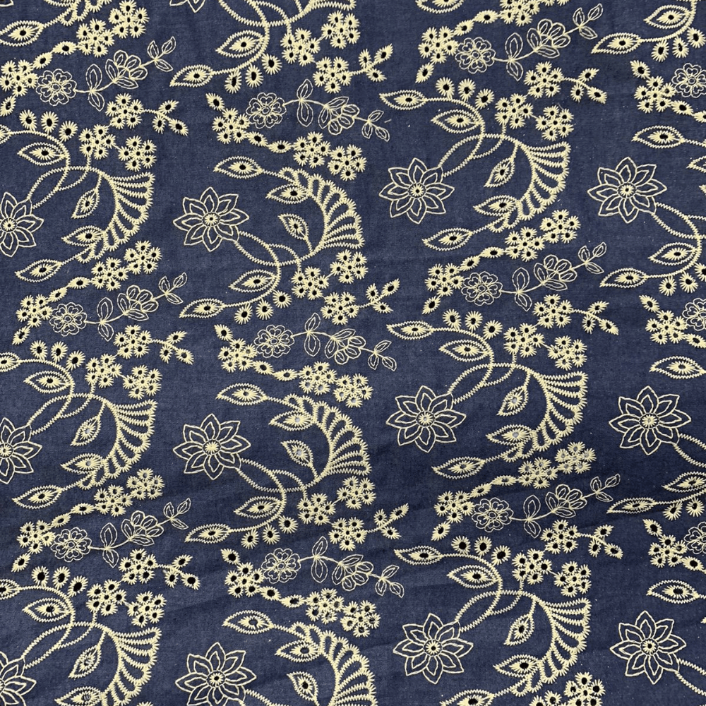Tecido Mescla Jeans Bordado Azul Escuro Desenho Flores - Empório dos Tecidos 
