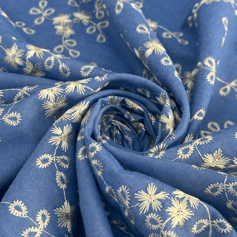 Tecido Mescla Jeans Bordado Azul Escuro Flores e Ramos Mini - Empório ...