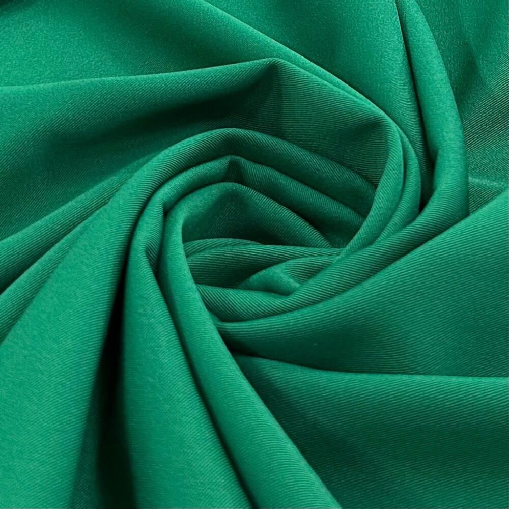 Tecido Crepe New Look Liso Verde Esmeralda - Empório dos Tecidos 