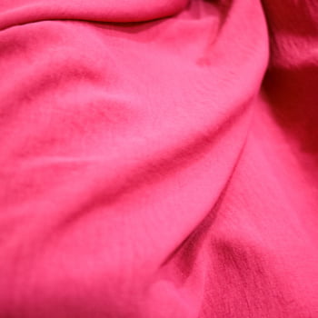 Tecido Crepe Duna Rosa Chiclete - Empório dos Tecidos 