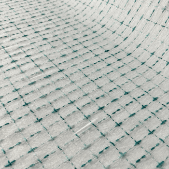 Tecido Linho Bordado Branco com Detalhes Verde Água