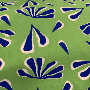Tecido Linho Misto Estampado Detalhes Azul Fundo Verde - Empório dos Tecidos 