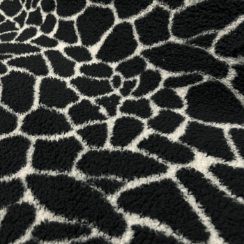 Tecido Sherpa Animal Print Preto e Branco