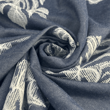 Tecido Mescla Jeans Bordado Azul Escuro Costela de Adão Branca - Empório dos Tecidos 